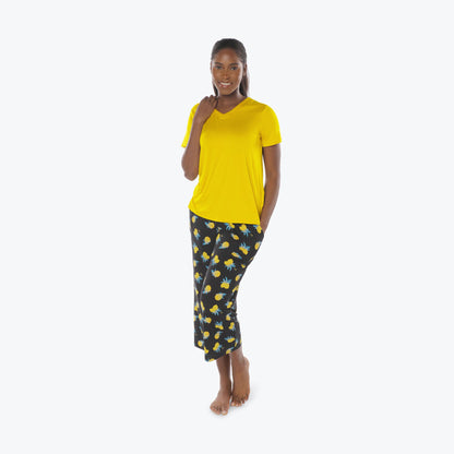 Boomerang Relaxed Tee & Cropped Pants Set