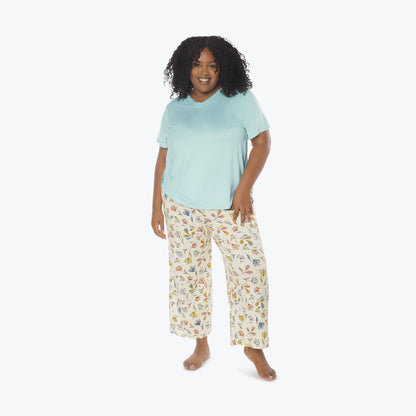 Boomerang Relaxed Tee & Cropped Pants Set