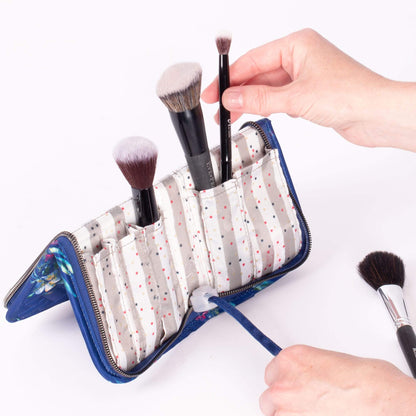 Sleeper Brush Holder