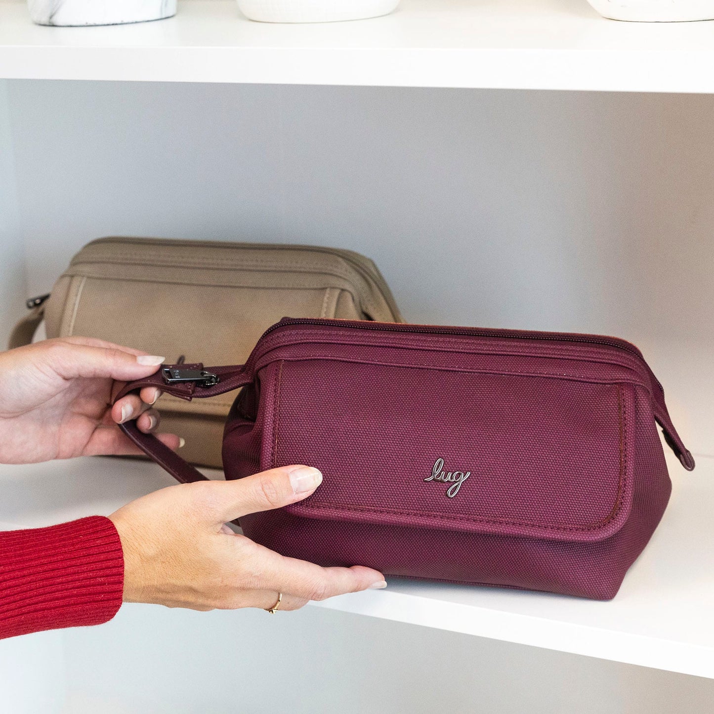 Via Matte Luxe VL Toiletry Case - - Via_MatteLuxe_Lifestyle_02